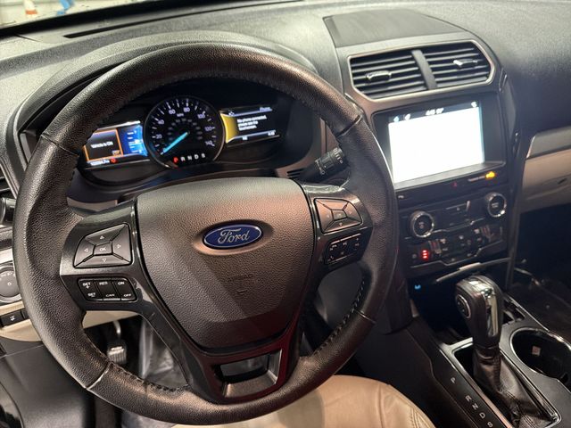 Used 2018 Ford Explorer XLT - photo 16