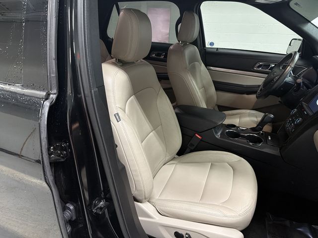 Used 2018 Ford Explorer XLT - photo 17