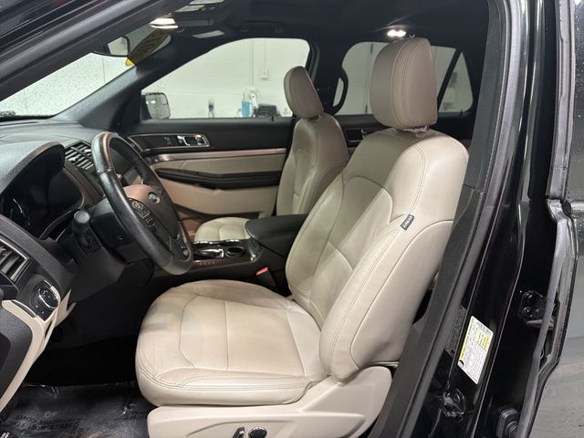Used 2018 Ford Explorer XLT - photo 19