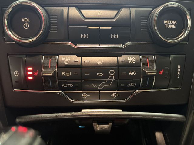 Used 2018 Ford Explorer XLT - photo 29