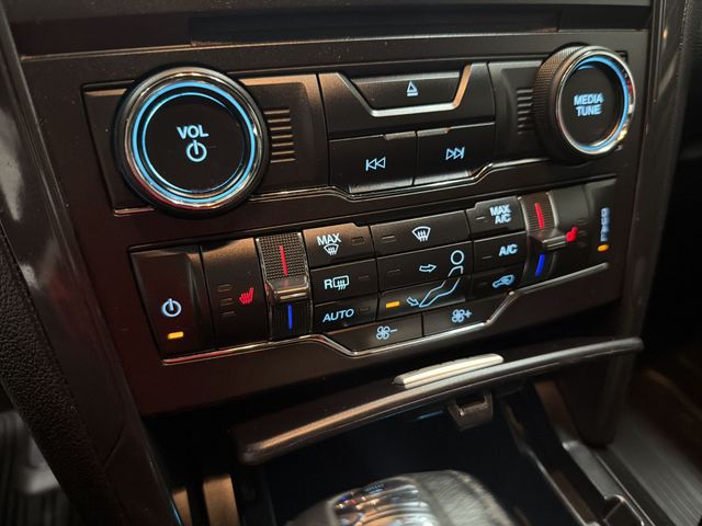 Used 2018 Ford Explorer XLT - photo 30