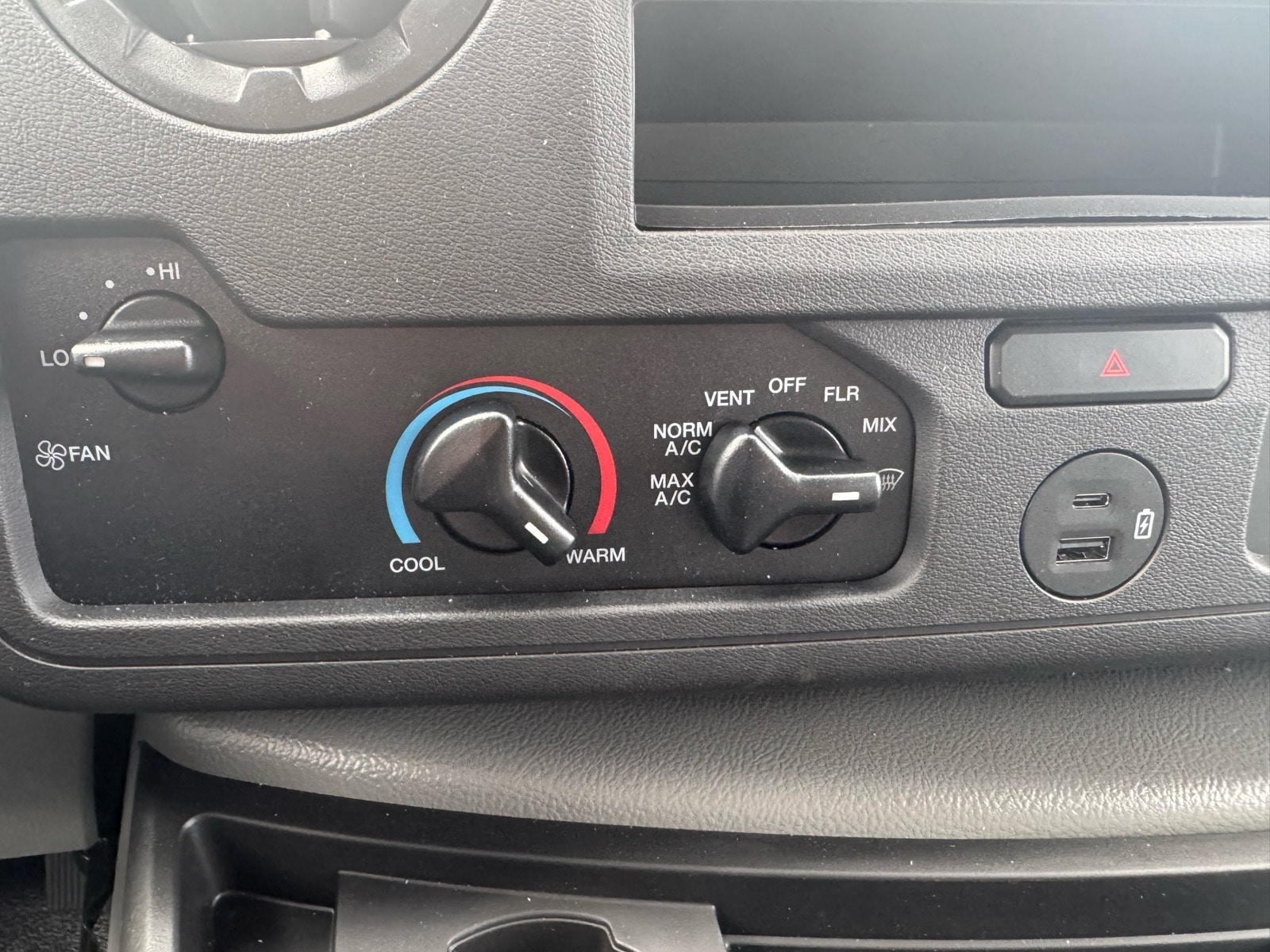New 1996 Ford E-450 Cutaway - photo 26