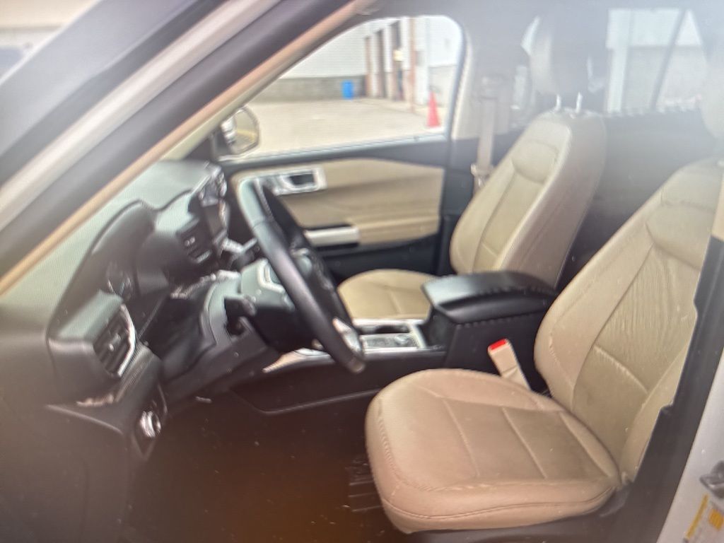 Used 2023 Ford Explorer Limited 4x4 SUV - photo 8