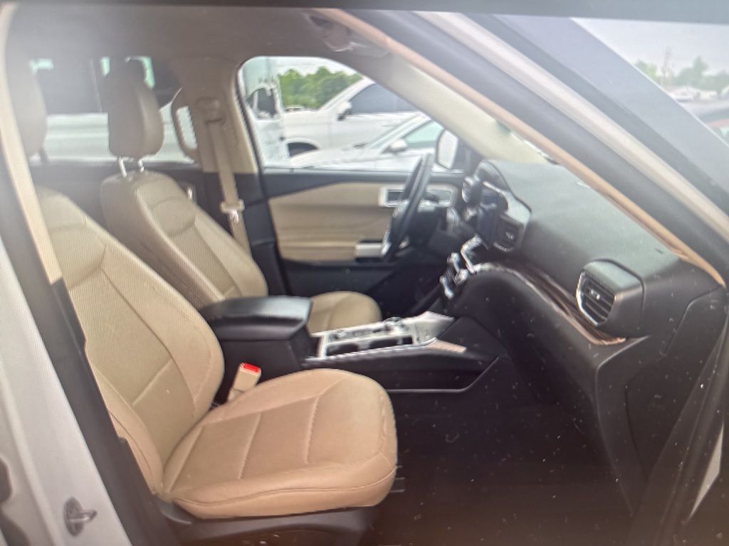Used 2023 Ford Explorer Limited 4x4 SUV - photo 13