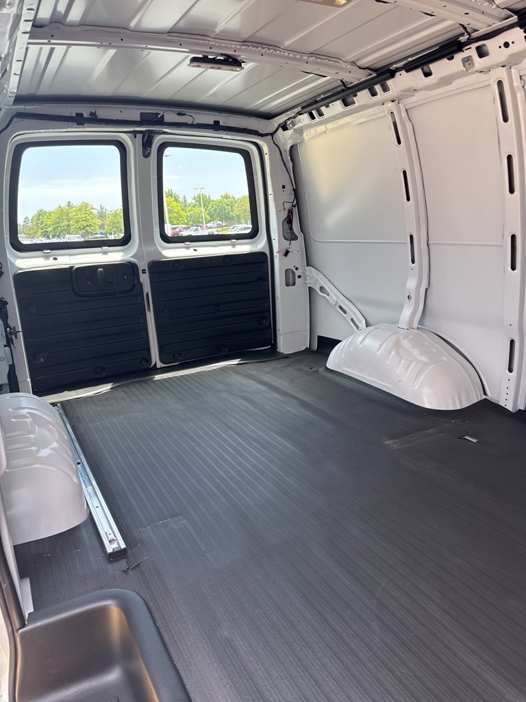New 2024 Chevrolet Express 2500 Empty Cargo Van - photo 26