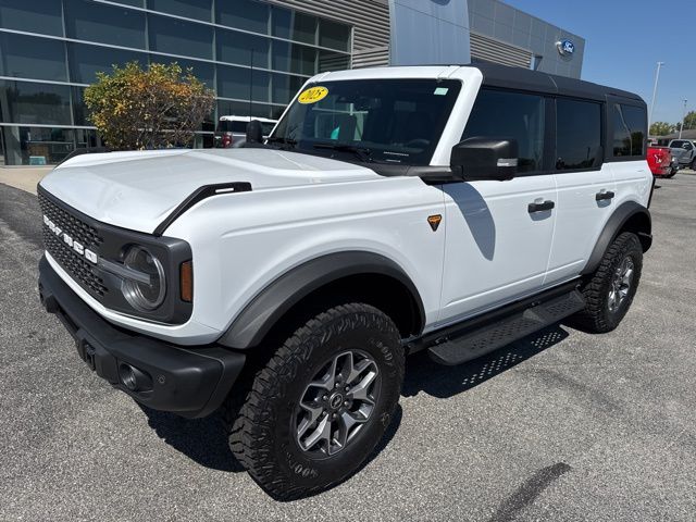 New 2025 Ford Bronco - photo 2