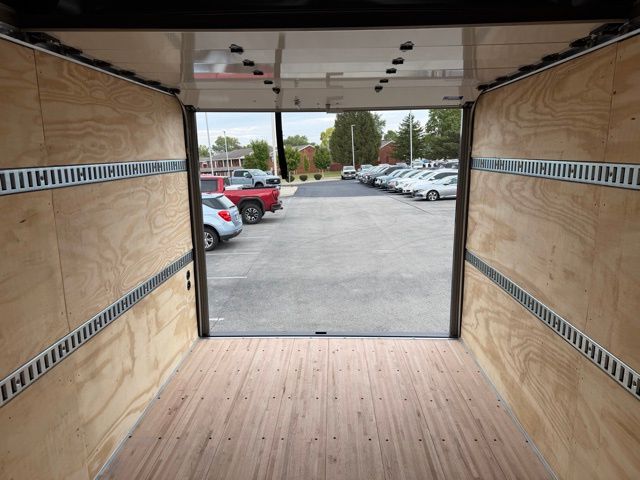 New 1996 Ford E-450 Cutaway - photo 21