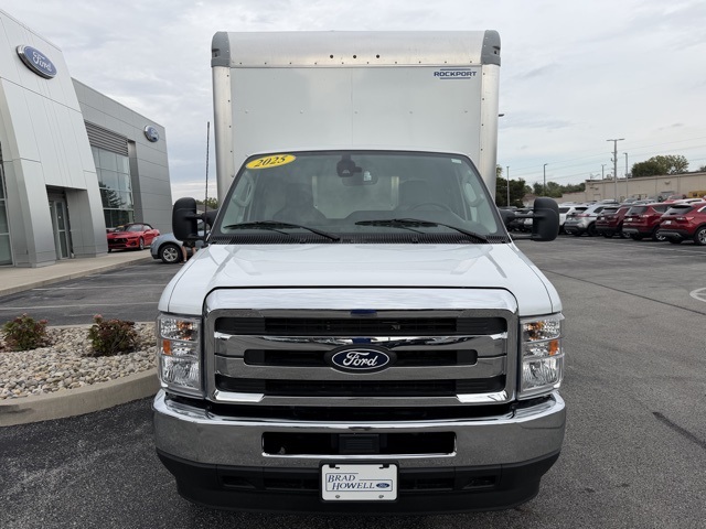 New 1996 Ford E-450 Cutaway - photo 3