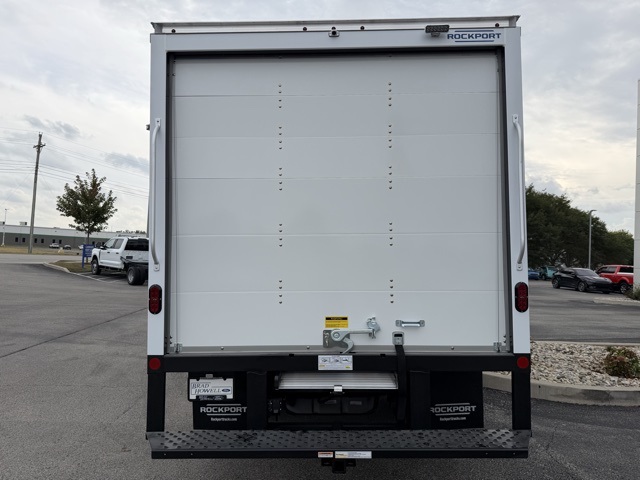 New 1996 Ford E-450 Cutaway - photo 7