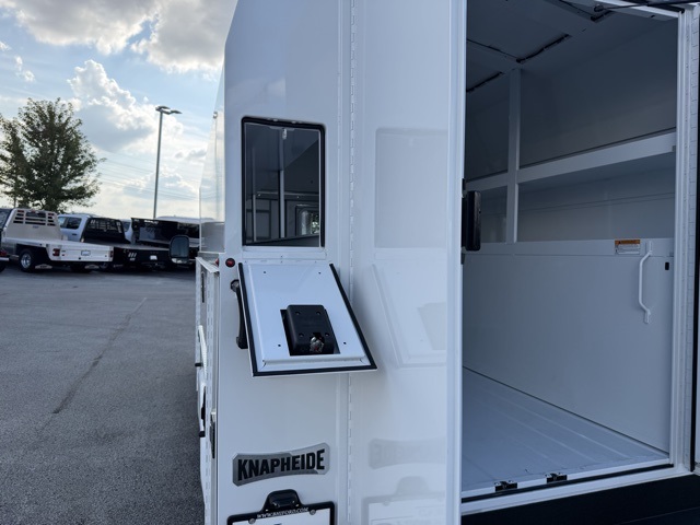 New 2026 Ford E-350 Cutaway - photo 22