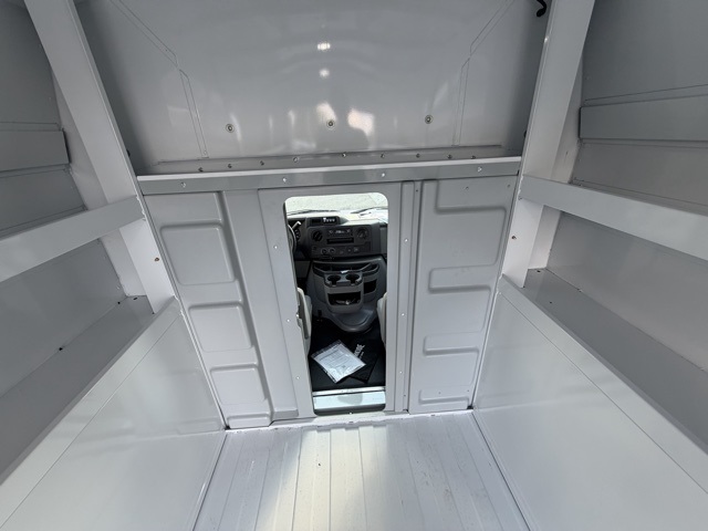 New 2026 Ford E-350 Cutaway - photo 26