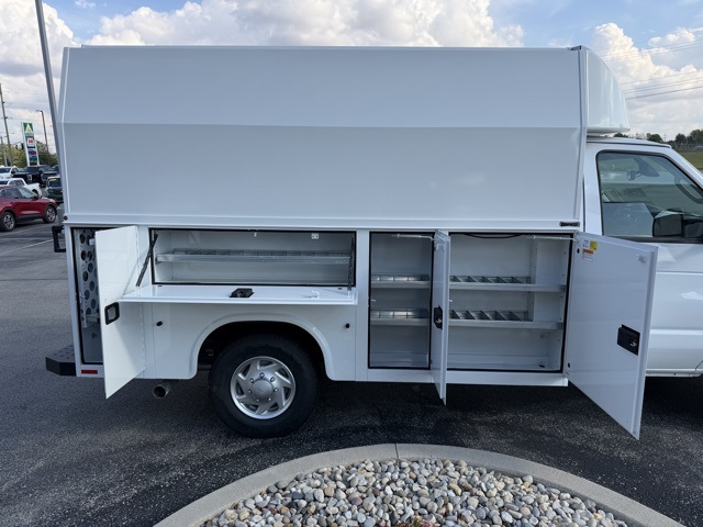 New 2026 Ford E-350 Cutaway - photo 27