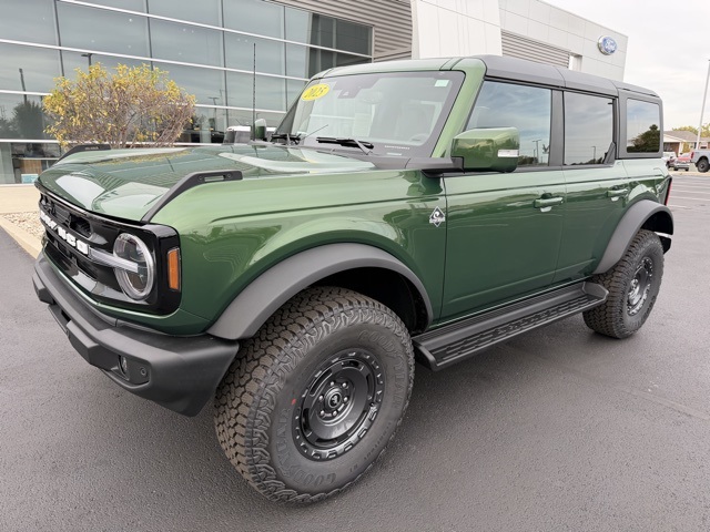 New 2025 Ford Bronco - photo 2