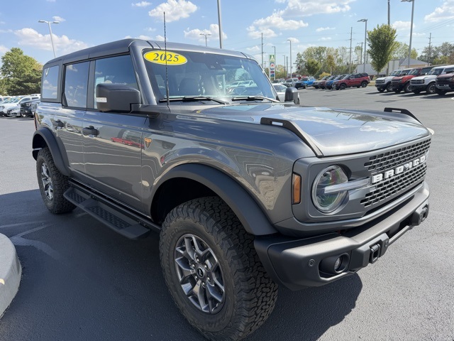 New 2025 Ford Bronco Badlands - photo 4