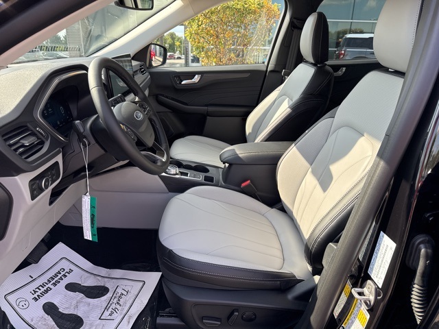New 2025 Ford Escape Base - photo 19