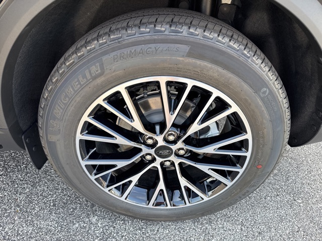 New 2025 Ford Escape Base - photo 25