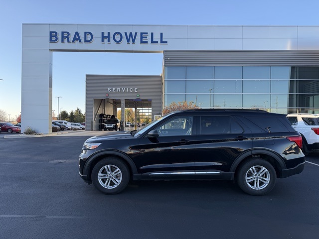 Used 2023 Ford Explorer - photo 1