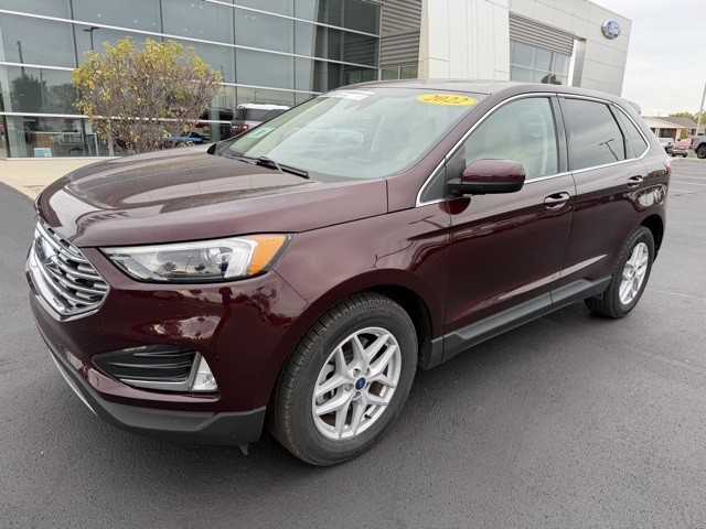 Used 2022 Ford Edge - photo 2