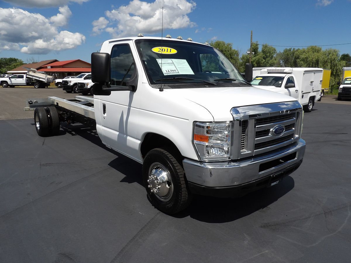 Used 2011 Ford E-450 Cutaway - photo 10