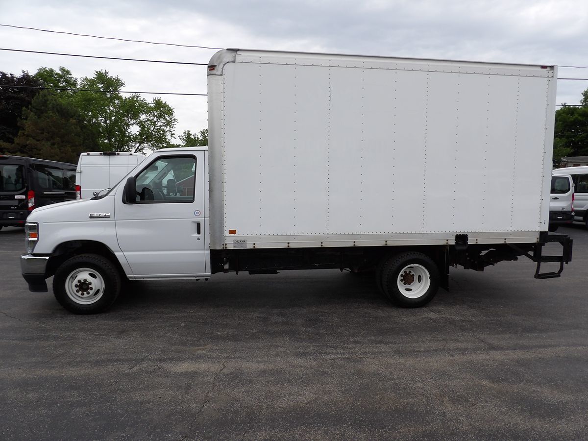 Used 2021 Ford E-350 Cutaway - photo 5