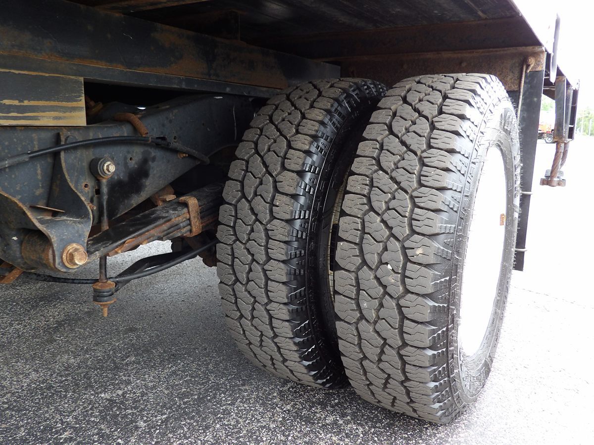 Used 2021 Ford E-350 Cutaway - photo 20