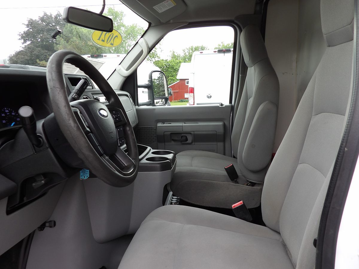 Used 2021 Ford E-350 Cutaway - photo 23
