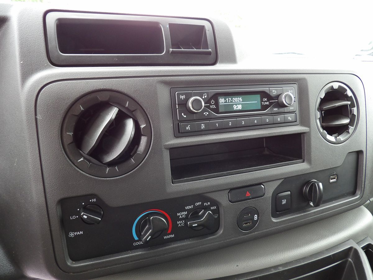 Used 2021 Ford E-350 Cutaway - photo 28