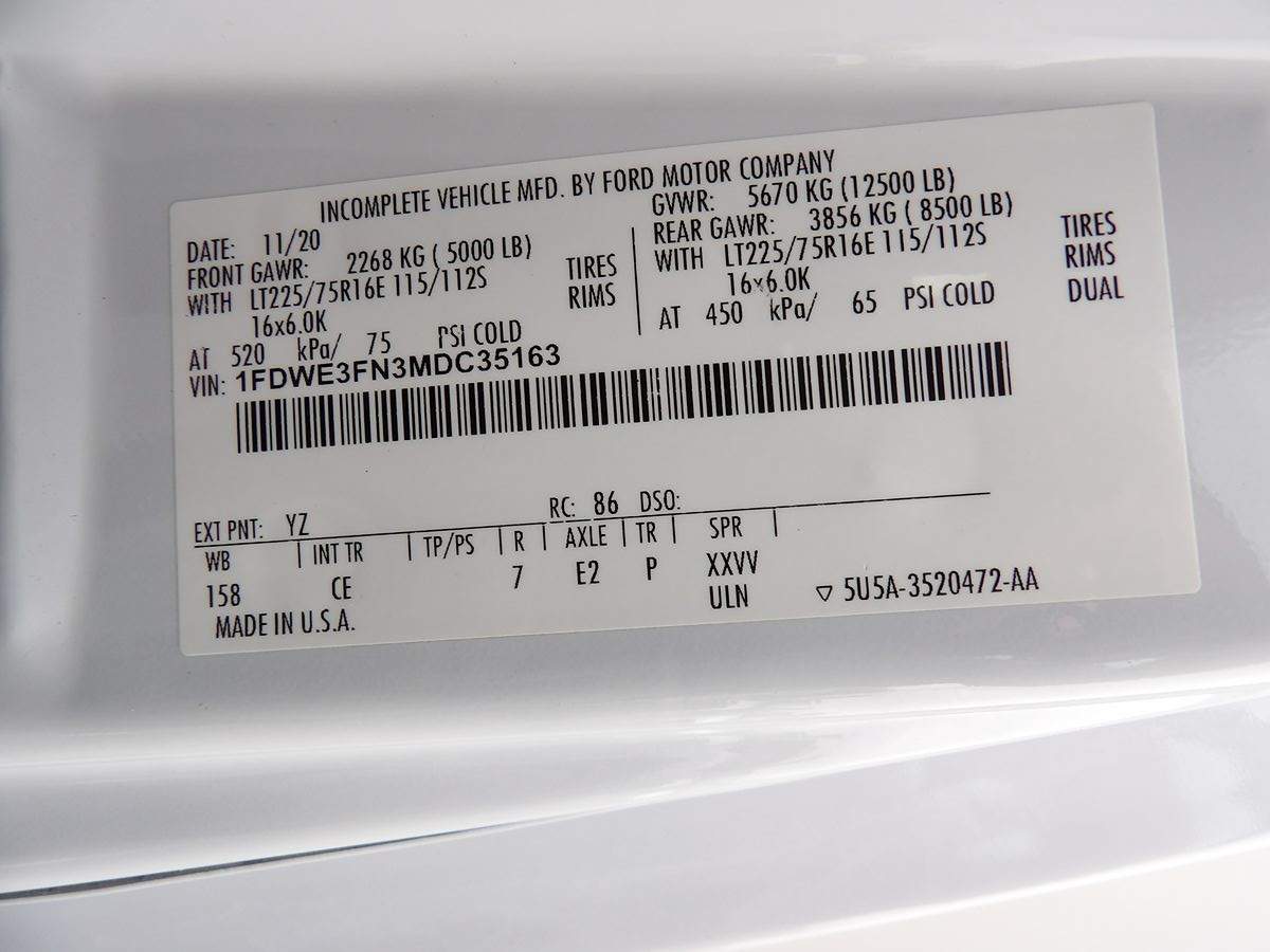 Used 2021 Ford E-350 Cutaway - photo 34