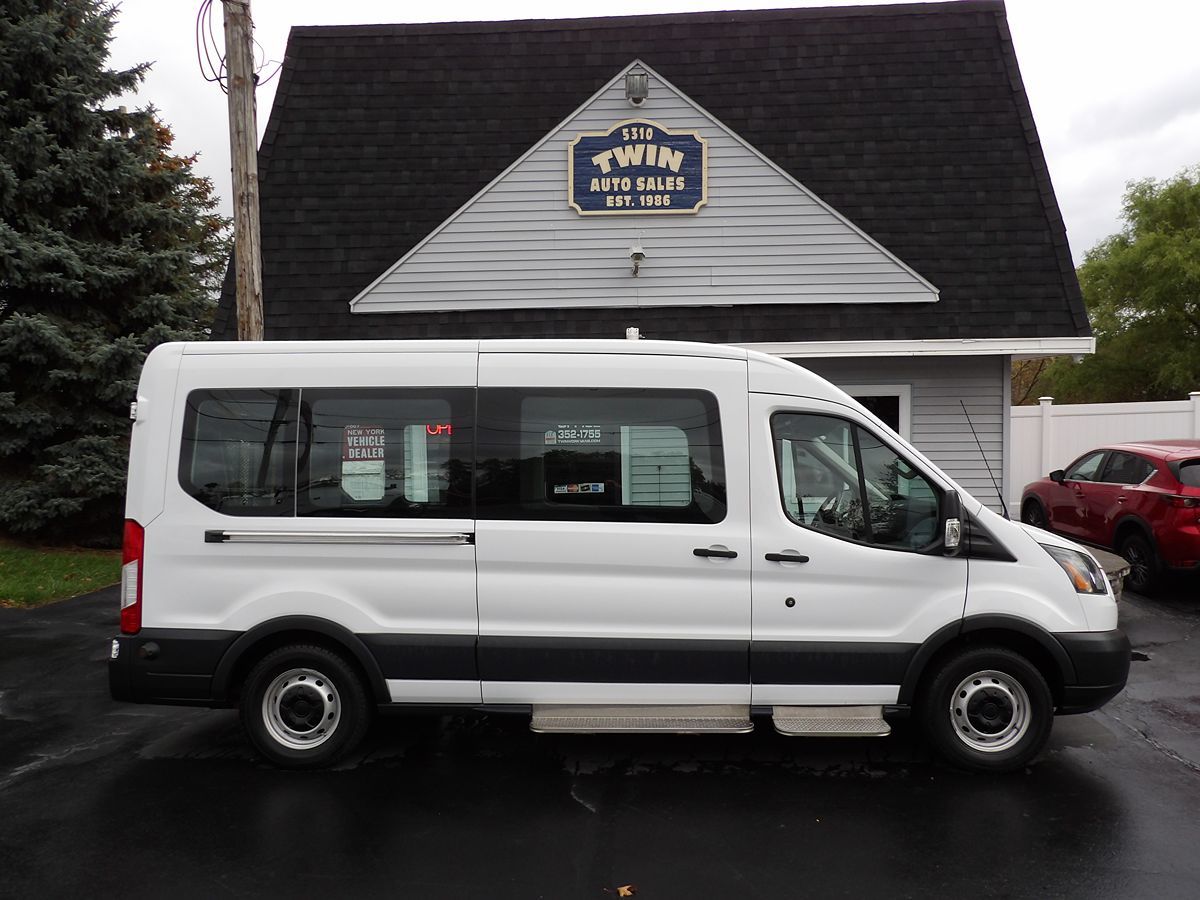 Used 2017 Ford Transit 350 Passenger Van - photo 5