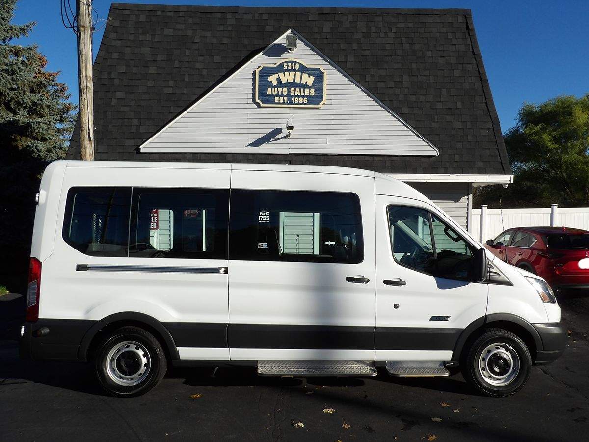 Used 2016 Ford Transit 350 - photo 2