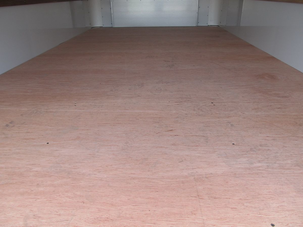 Used 2023 Ford E-350 Cutaway - photo 6