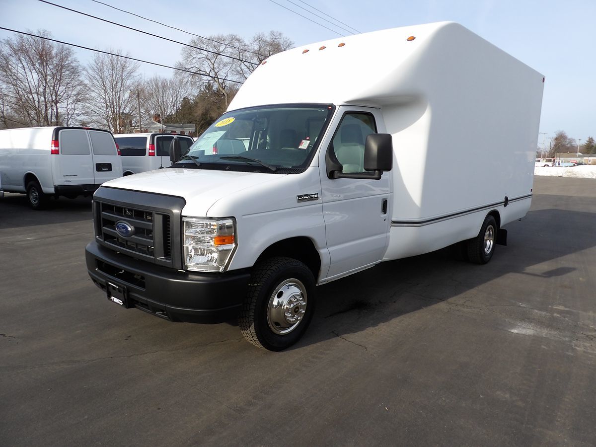 Used 2018 Ford E-350 Cutaway - photo 29