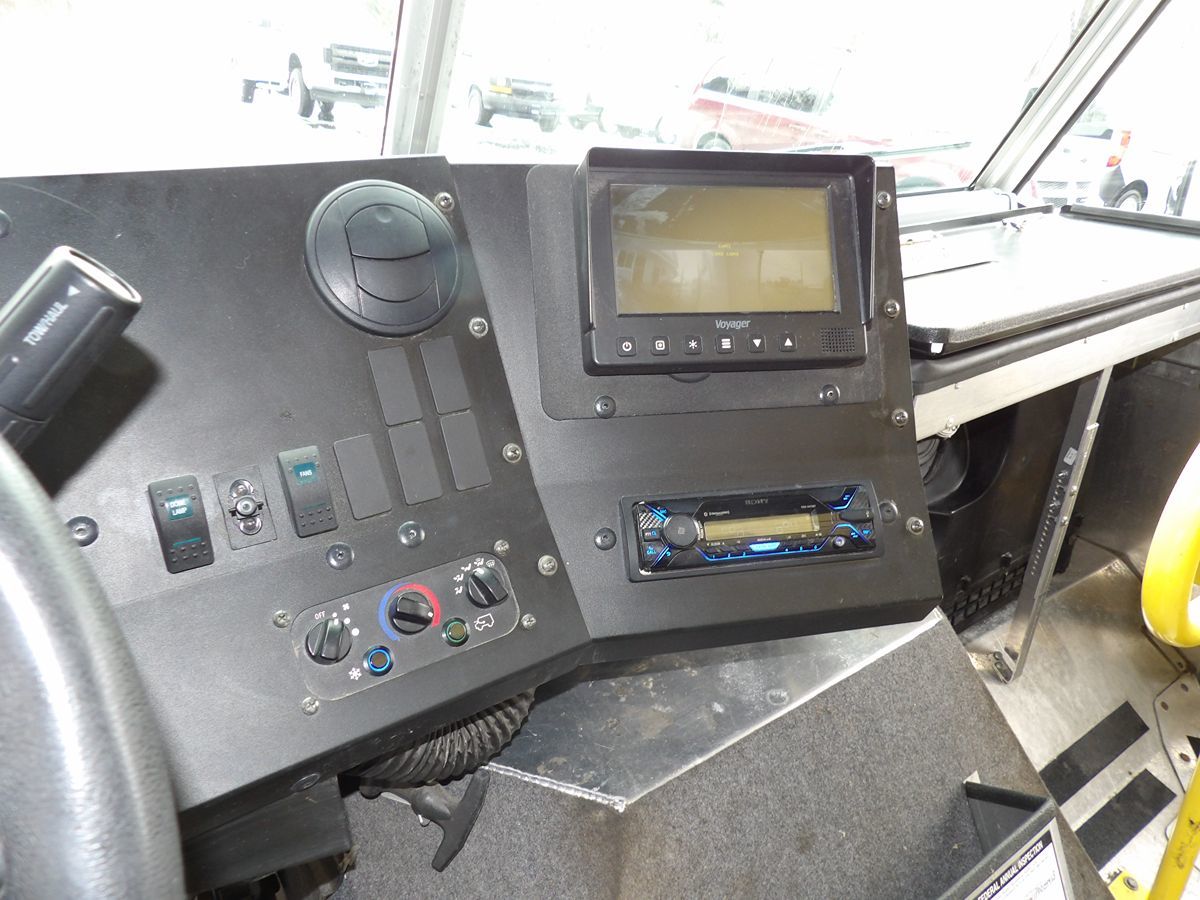 Used 2023 Ford E-450 Stripped Chassis - photo 12