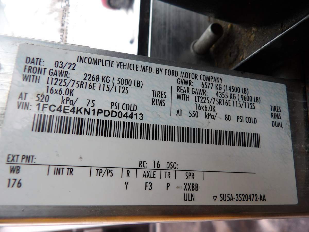 Used 2023 Ford E-450 Stripped Chassis - photo 21