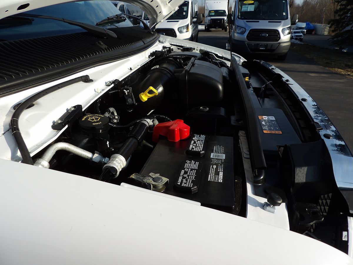 Used 2022 Ford E-350 Cutaway - photo 19