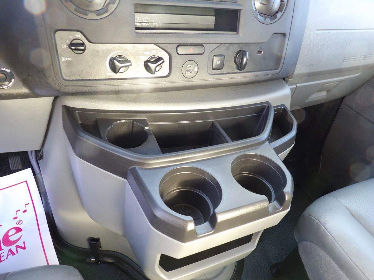 Used 2022 Ford E-350 Cutaway - photo 31