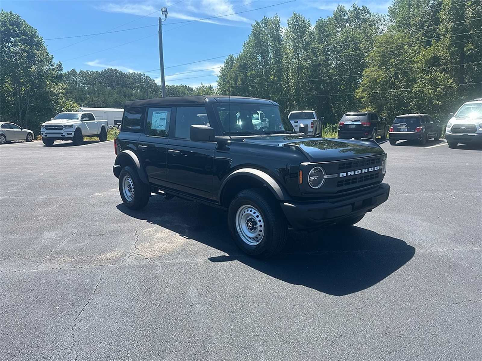 New 2025 Ford Bronco - photo 3