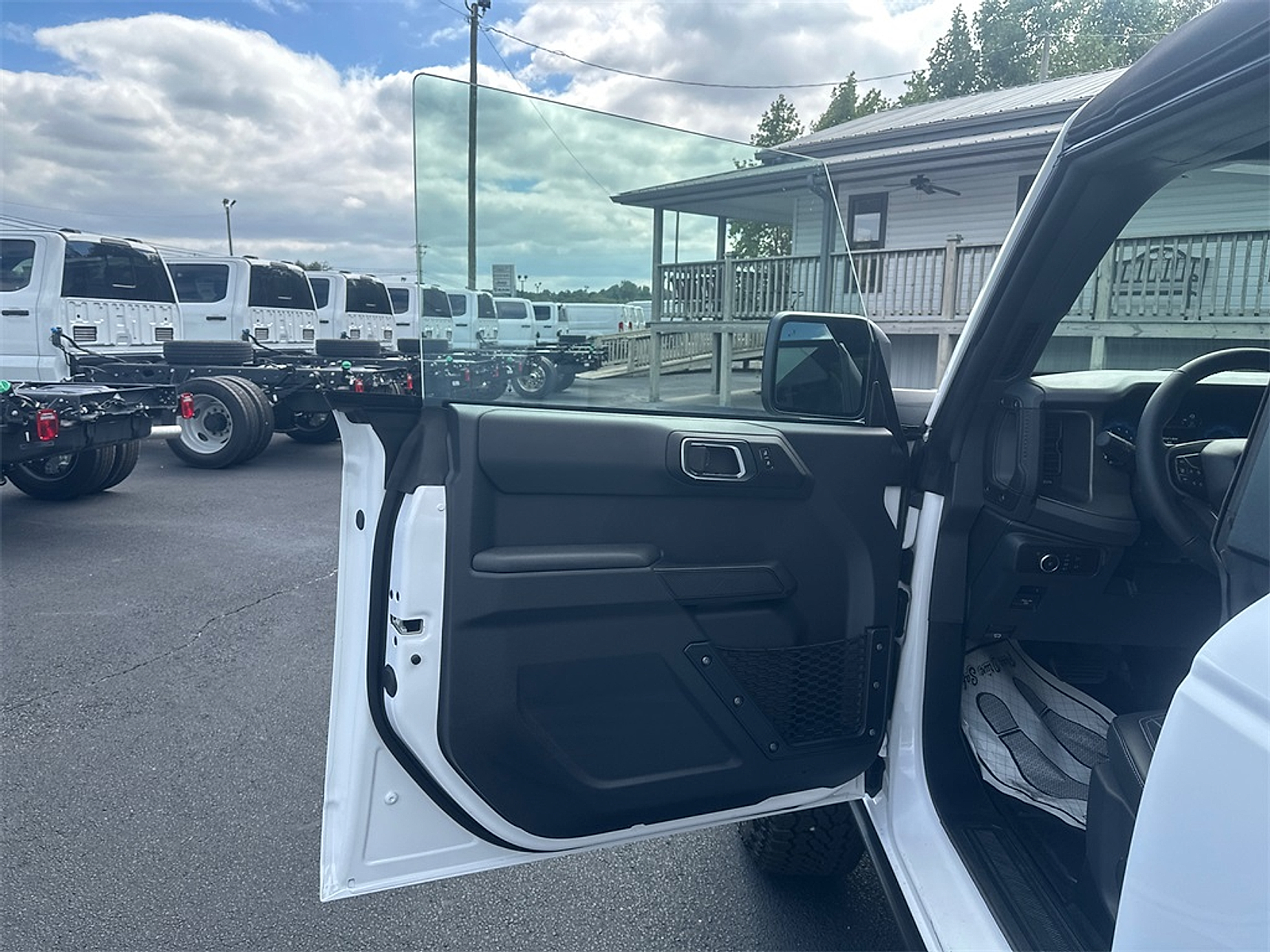 New 2025 Ford Bronco Big Bend - photo 16