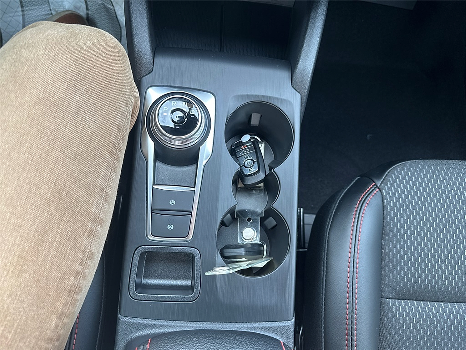 New 2026 Ford Escape ST-Line - photo 25