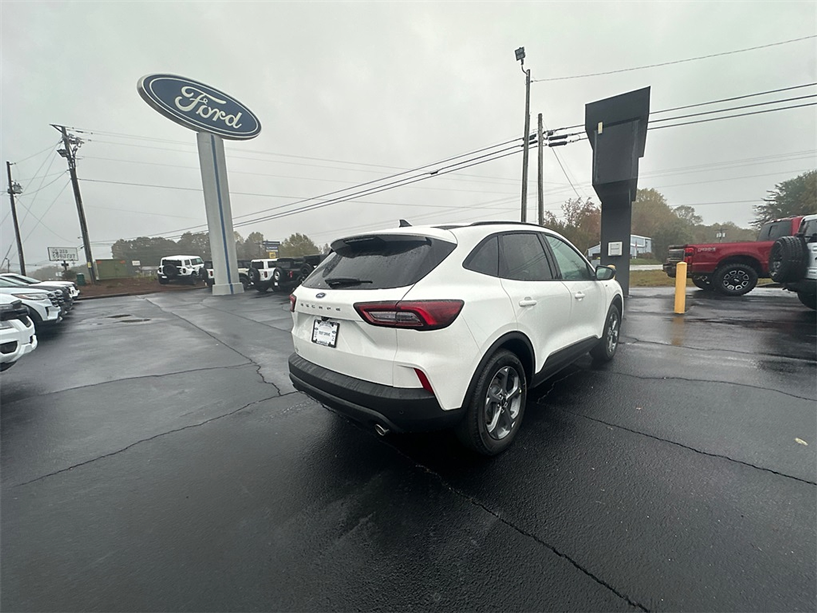 New 2026 Ford Escape ST-Line - photo 5