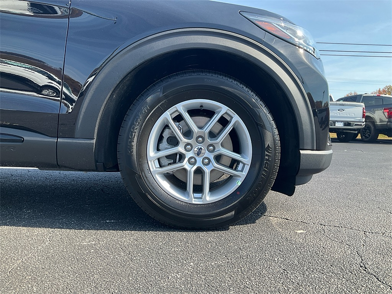 New 2026 Ford Explorer ACTIV - photo 10