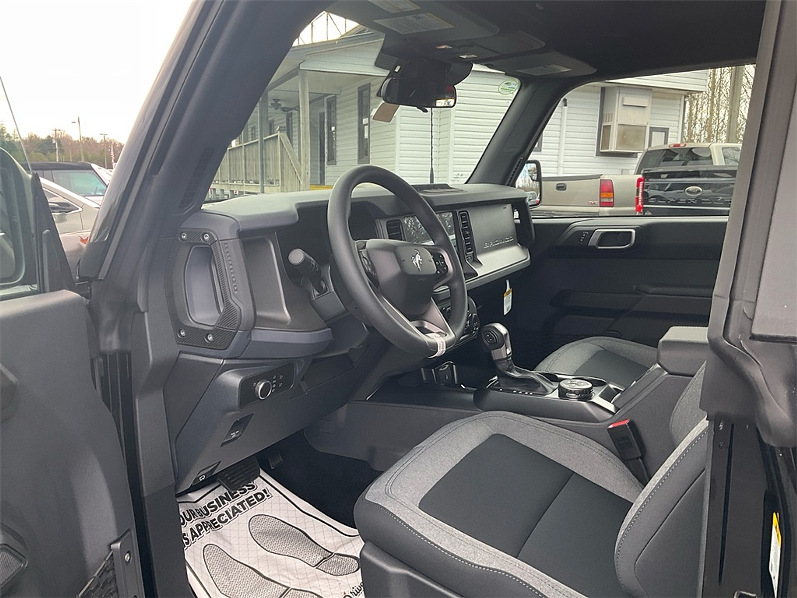 New 2025 Ford Bronco - photo 13