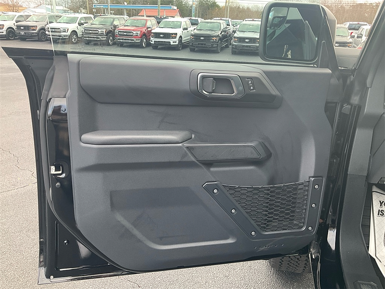 New 2025 Ford Bronco - photo 17