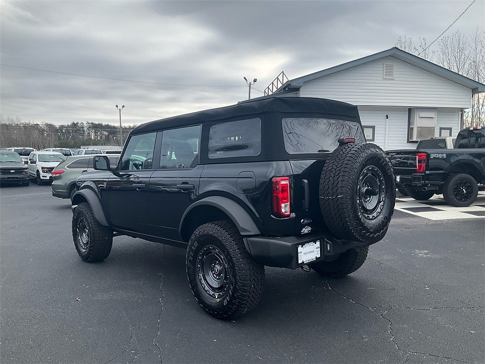 New 2025 Ford Bronco - photo 7