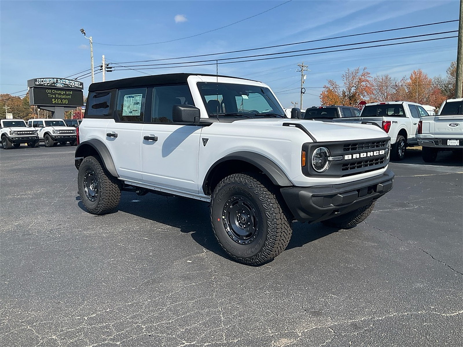 New 2025 Ford Bronco - photo 3