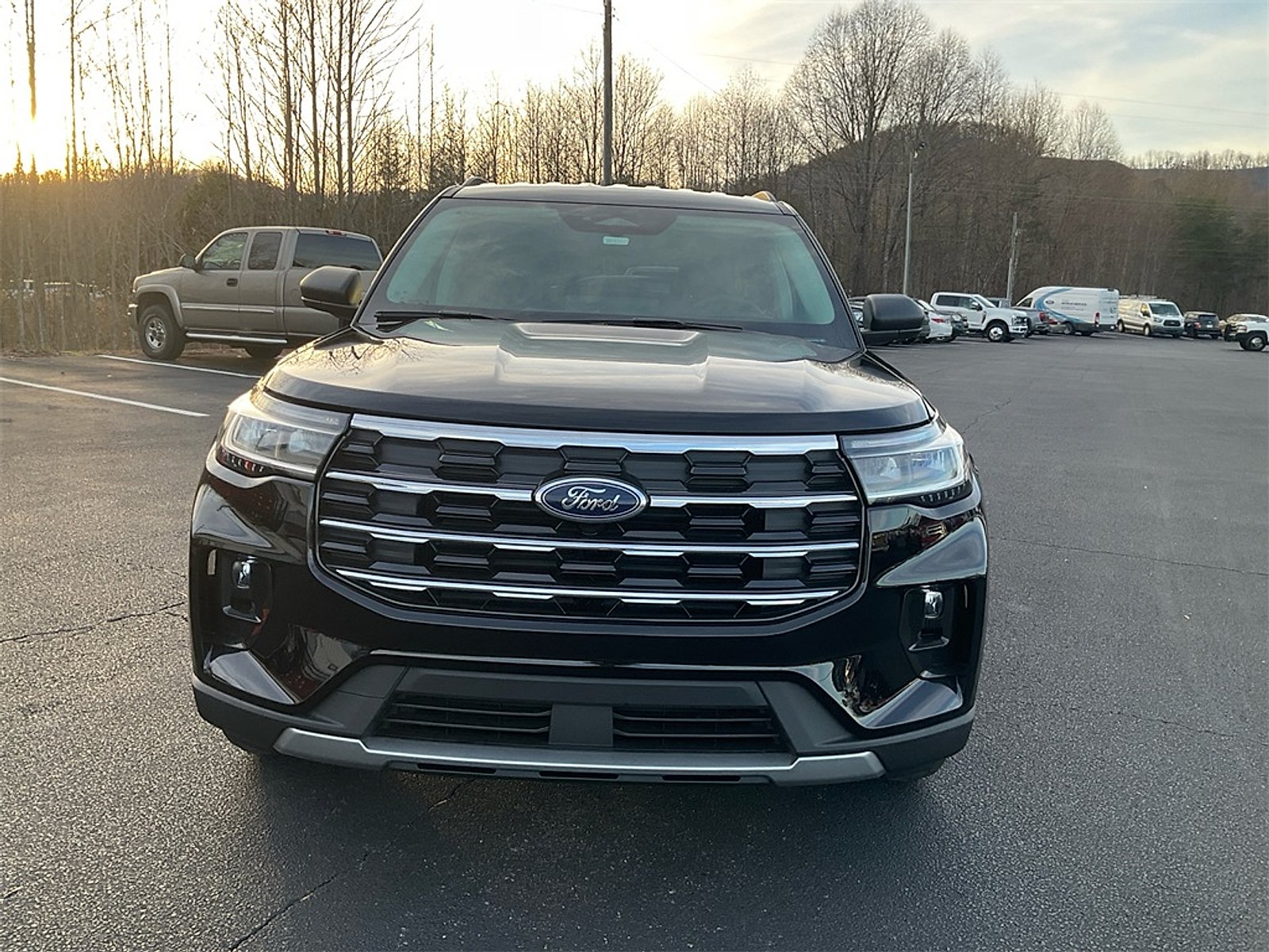 New 2026 Ford Explorer - photo 2