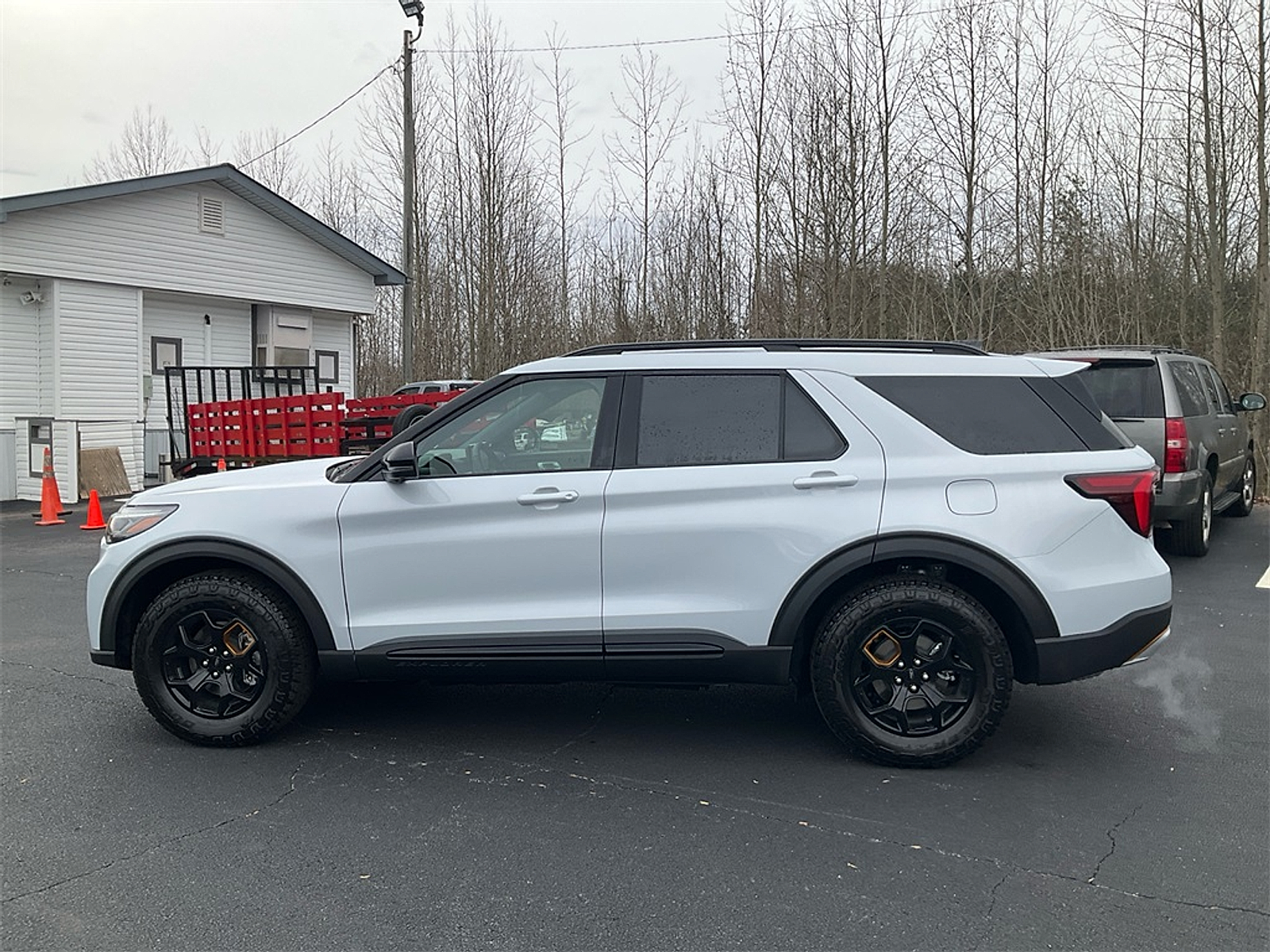New 2026 Ford Explorer Tremor - photo 8