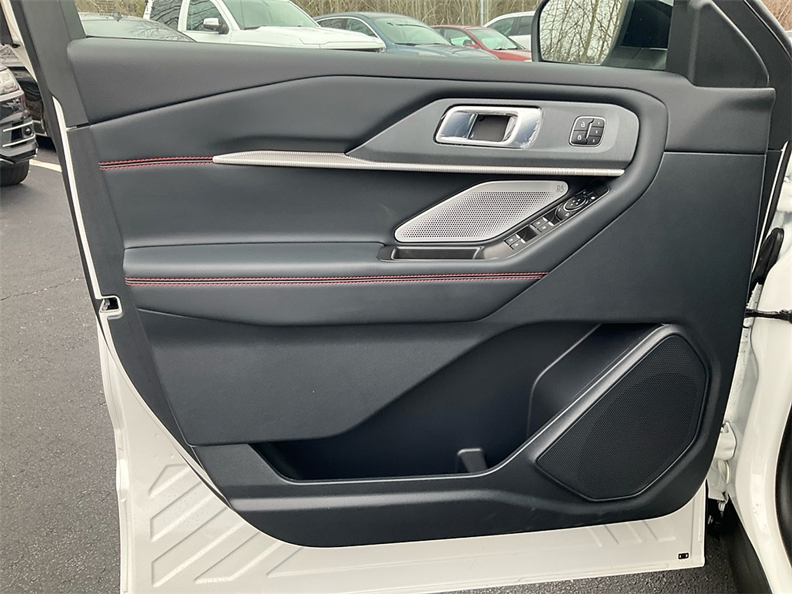 New 2026 Ford Explorer ST - photo 17