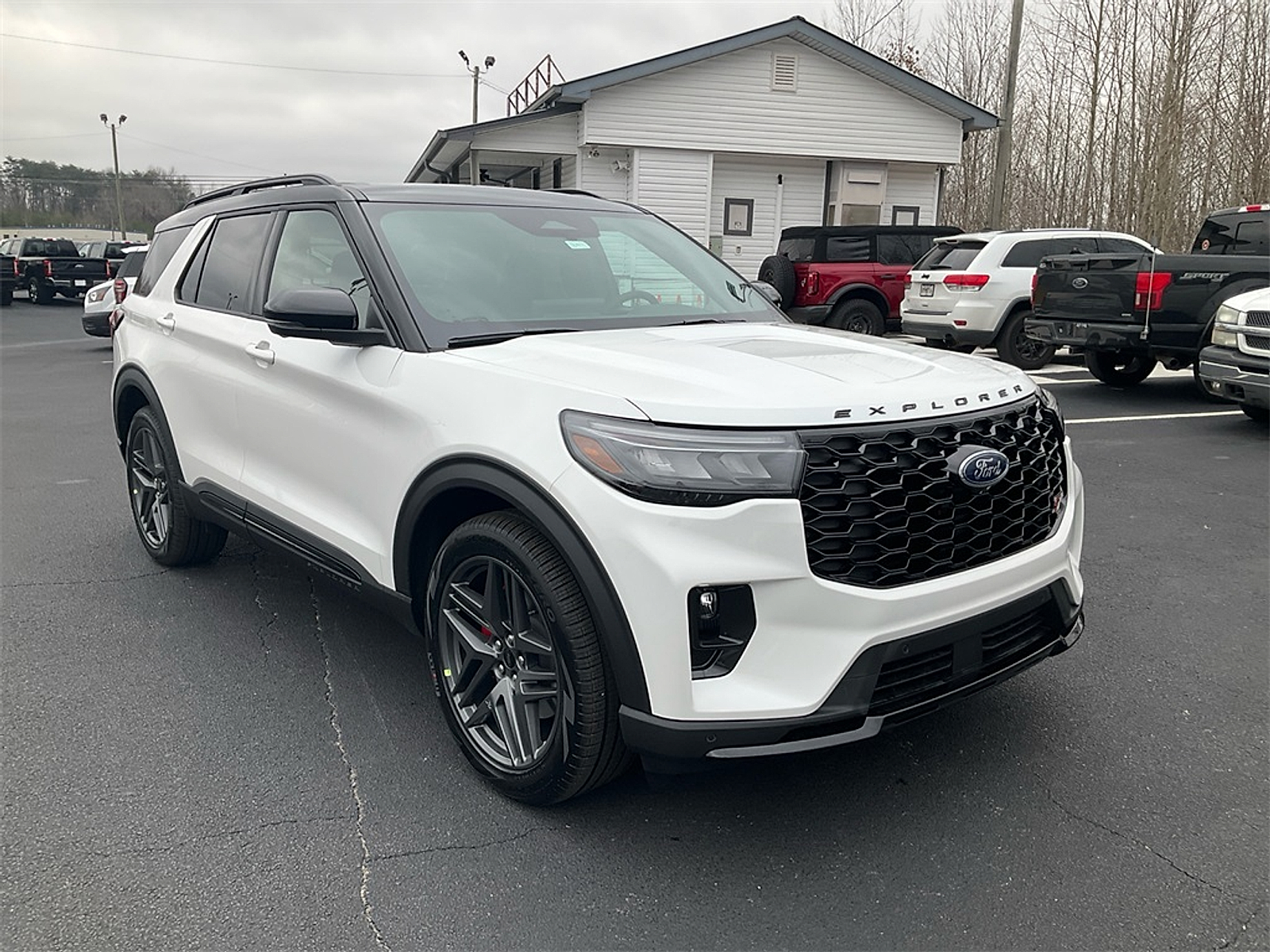 New 2026 Ford Explorer ST - photo 3
