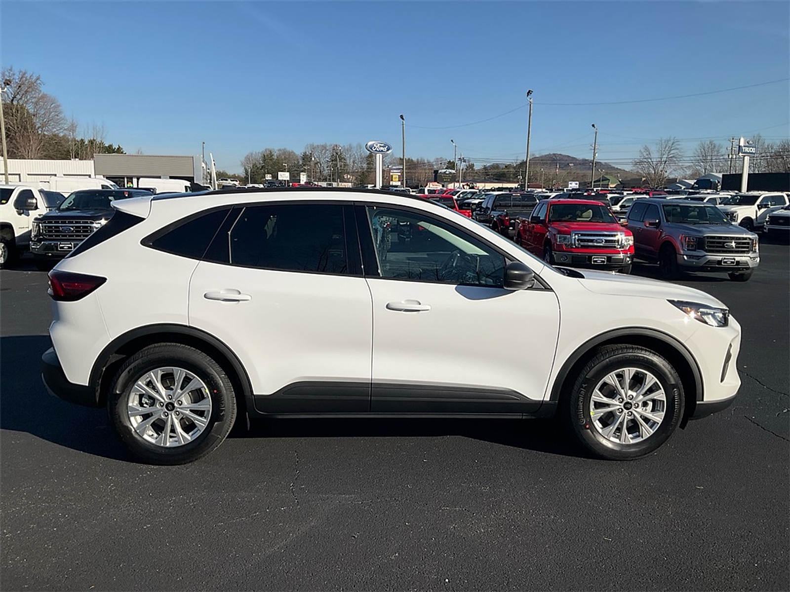 New 2026 Ford Escape ACTIV - photo 4